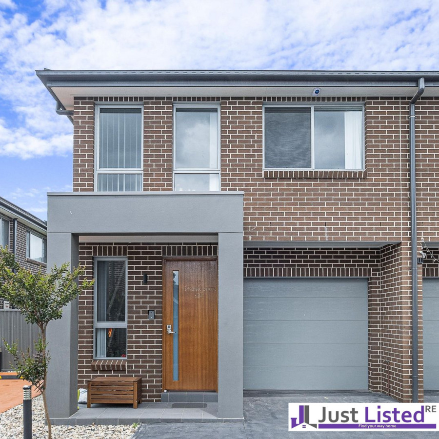 Modern 3-Bedroom Townhouse for Rent, Schofields