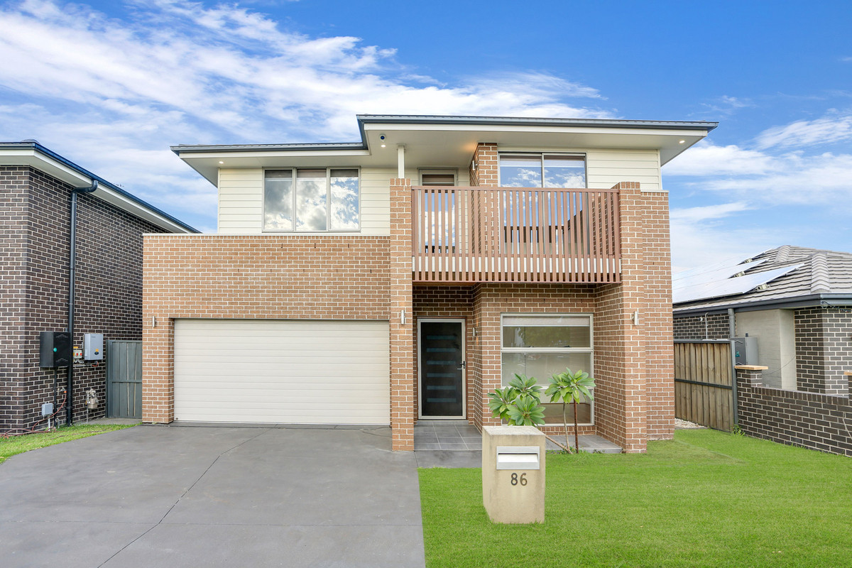 Unmatched Comfort: Rent this Spacious 5-Bedroom Oasis in Schofields!